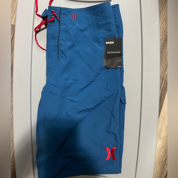 Hurley Men's Blue and Red Board Shorts - Picture 1 of 1